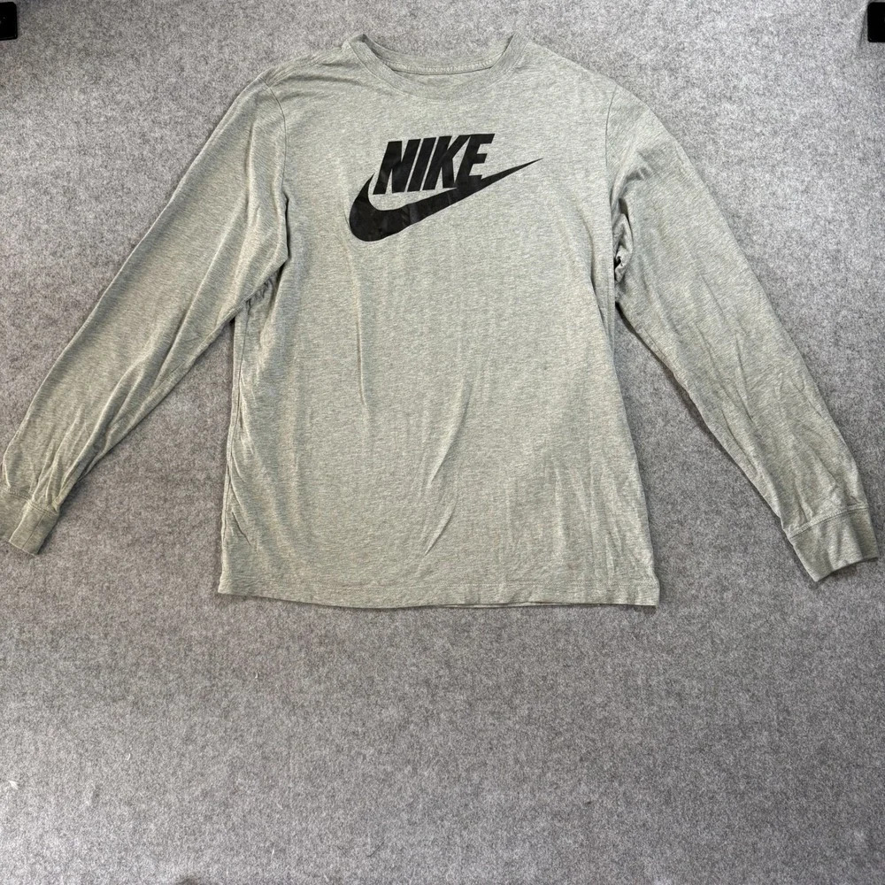 Nike Sportswear Futura Logo Long Sleeve Tee Large Grey Cotton Graphic Shirt